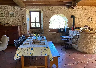 La salle de séjour du gîte du moulin de la Porte